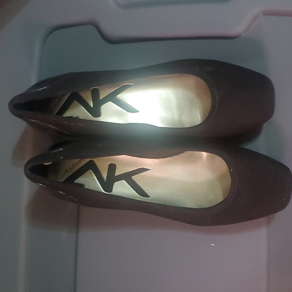 Anne Klein Black Wedges